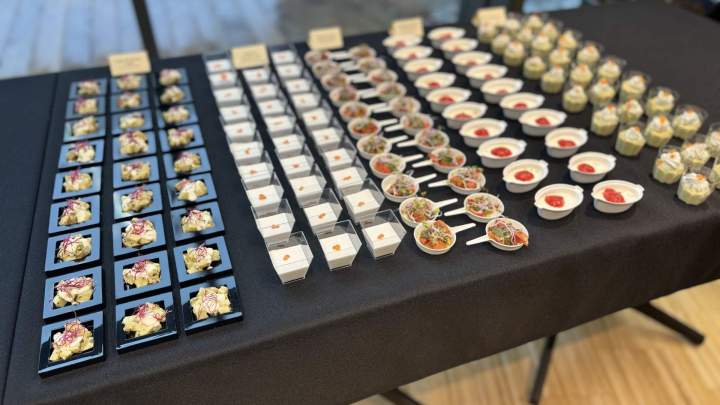 Nous préparons les repas pour les événements d’entreprise.